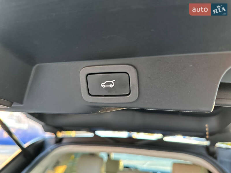 Внедорожник / Кроссовер Land Rover Range Rover Sport 2015 в Нововолынске фото 29 Внедорожник / Кроссовер Land Rover Range Rover Sport 2015 в Нововолынске