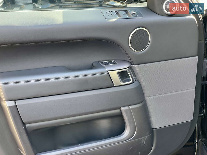 Внедорожник / Кроссовер Land Rover Range Rover Sport 2017 в Киеве