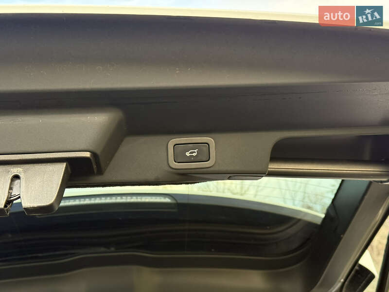 Внедорожник / Кроссовер Land Rover Range Rover Sport 2014 в Днепре