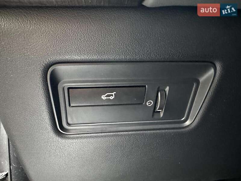 Внедорожник / Кроссовер Land Rover Range Rover Sport 2015 в Киеве фото 17 Внедорожник / Кроссовер Land Rover Range Rover Sport 2015 в Киеве