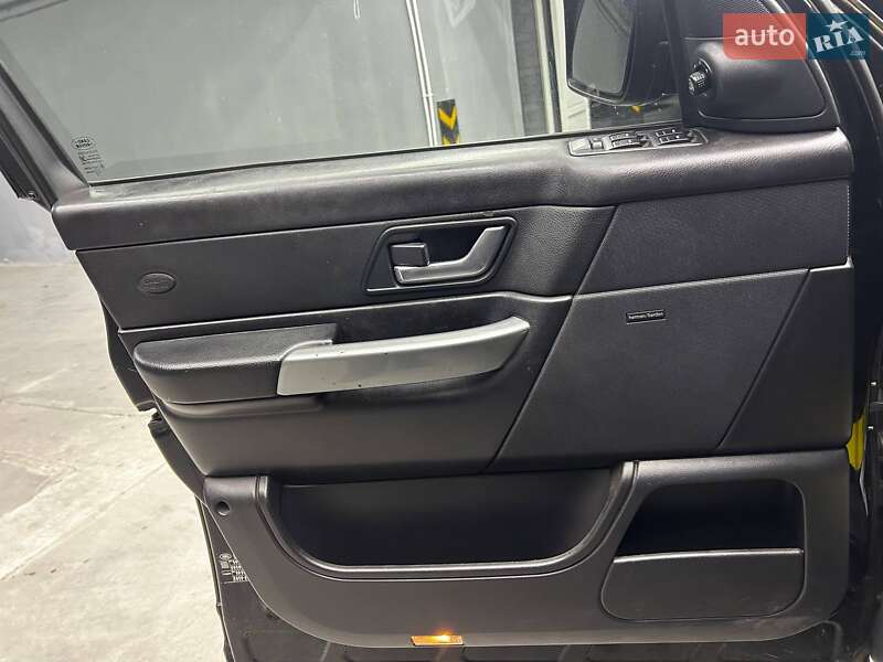 Внедорожник / Кроссовер Land Rover Range Rover Sport 2006 в Черновцах