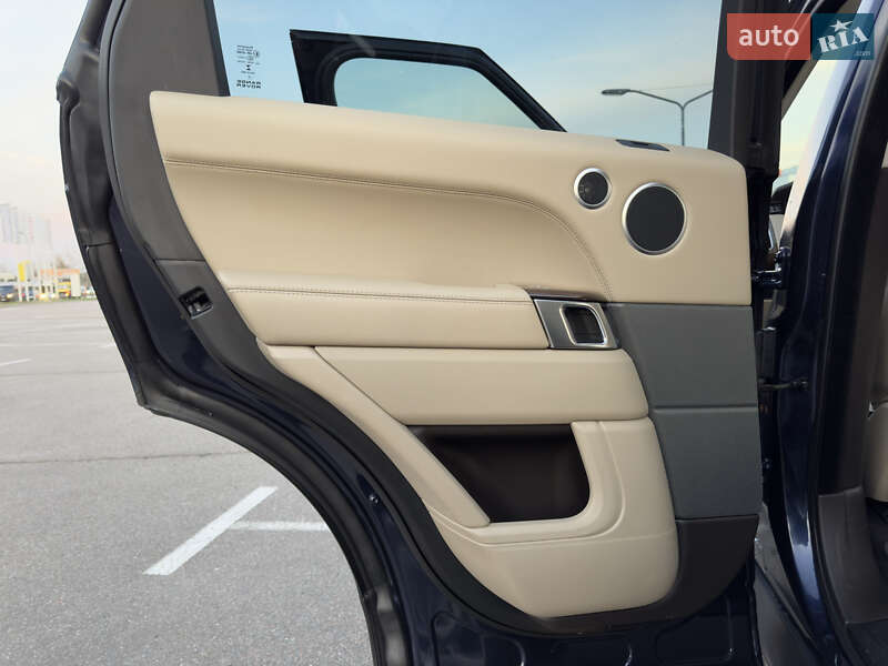 Внедорожник / Кроссовер Land Rover Range Rover Sport 2016 в Киеве