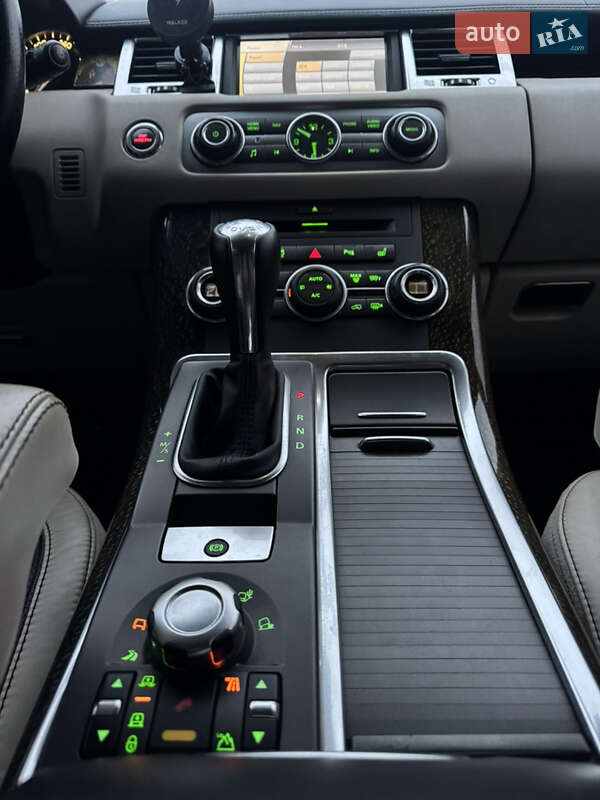 Внедорожник / Кроссовер Land Rover Range Rover Sport 2011 в Киеве