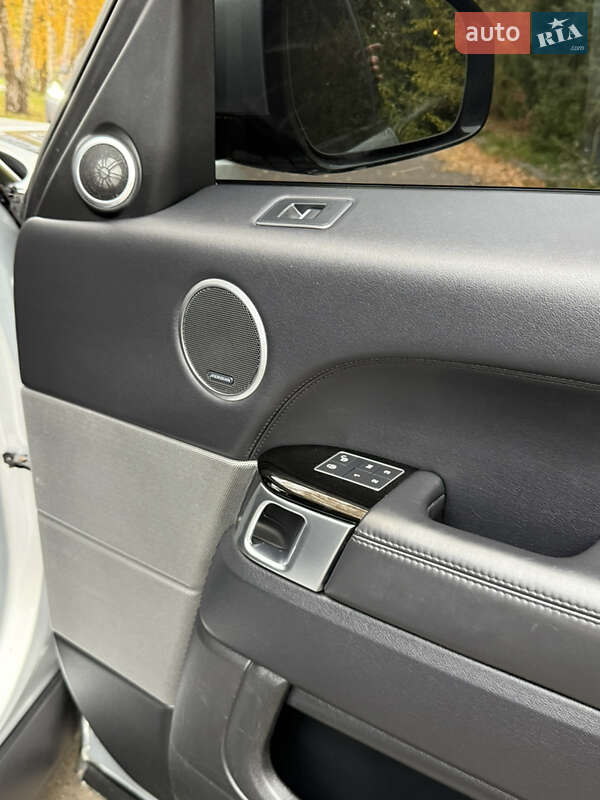 Позашляховик / Кросовер Land Rover Range Rover Sport 2016 в Рівному