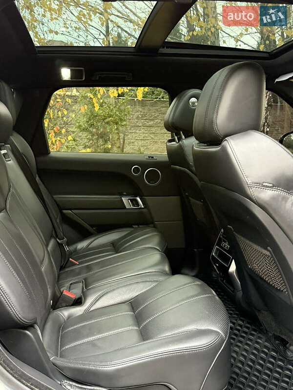 Позашляховик / Кросовер Land Rover Range Rover Sport 2016 в Рівному