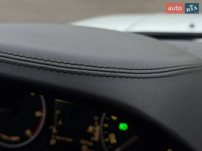 Внедорожник / Кроссовер Land Rover Range Rover Sport 2013 в Кривом Роге