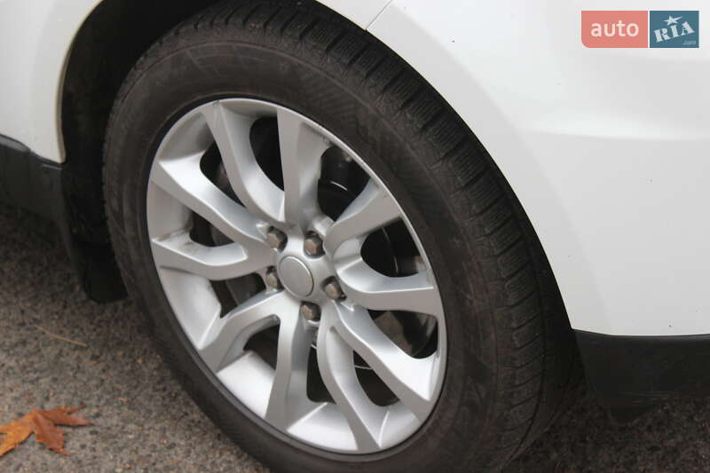Внедорожник / Кроссовер Land Rover Range Rover Sport 2013 в Днепре