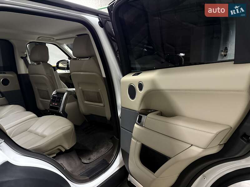 Внедорожник / Кроссовер Land Rover Range Rover Sport 2016 в Киеве