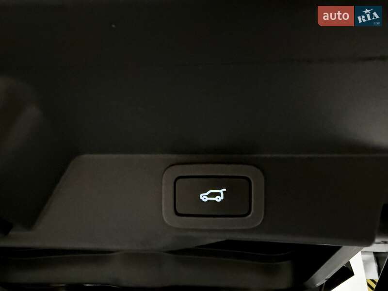 Внедорожник / Кроссовер Land Rover Range Rover Sport 2016 в Киеве