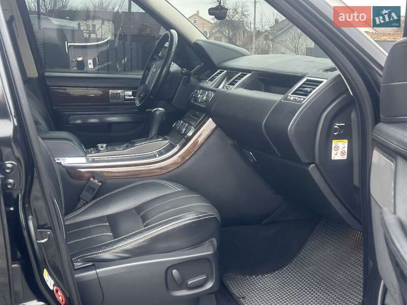 Внедорожник / Кроссовер Land Rover Range Rover Sport 2010 в Дубно