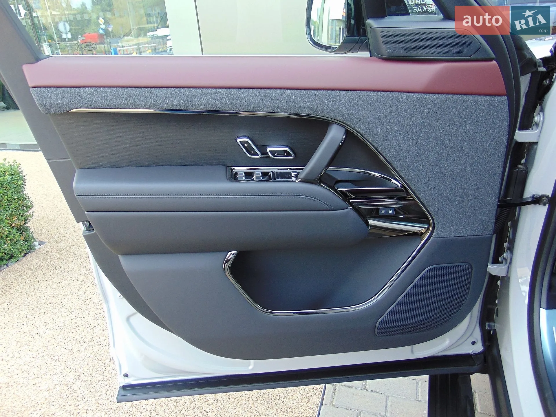 2026 Land Rover Range Rover Sport - мініатюра 15