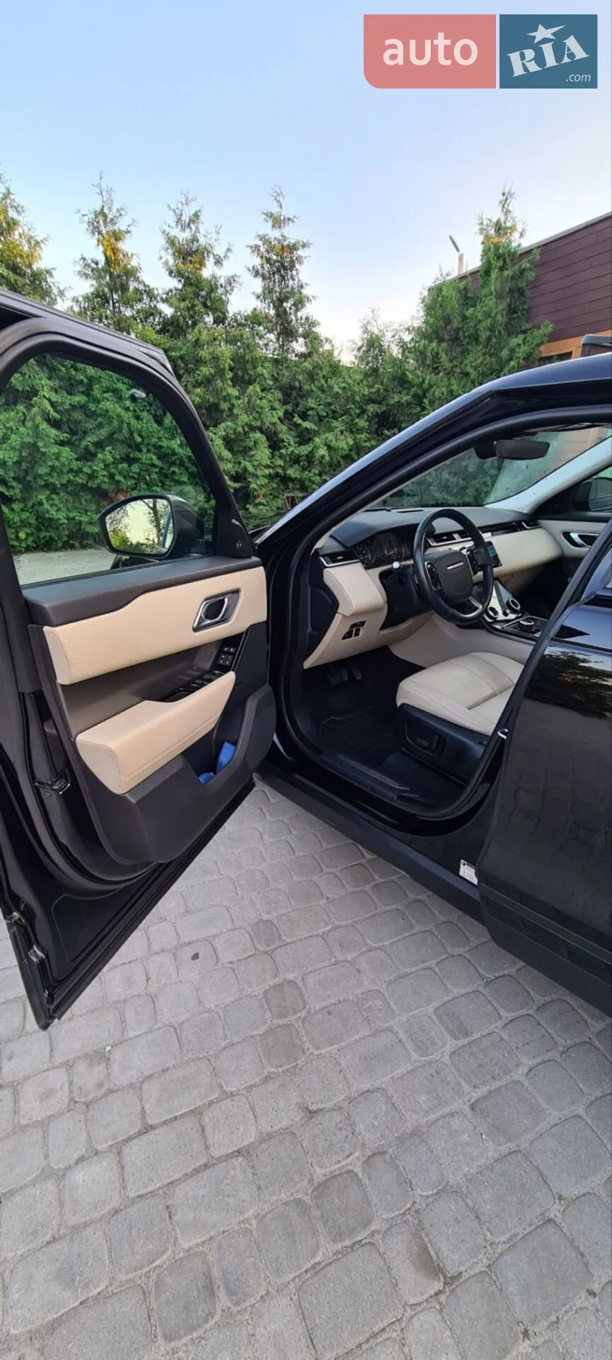 2017 Land Rover Range Rover Velar - мініатюра 17