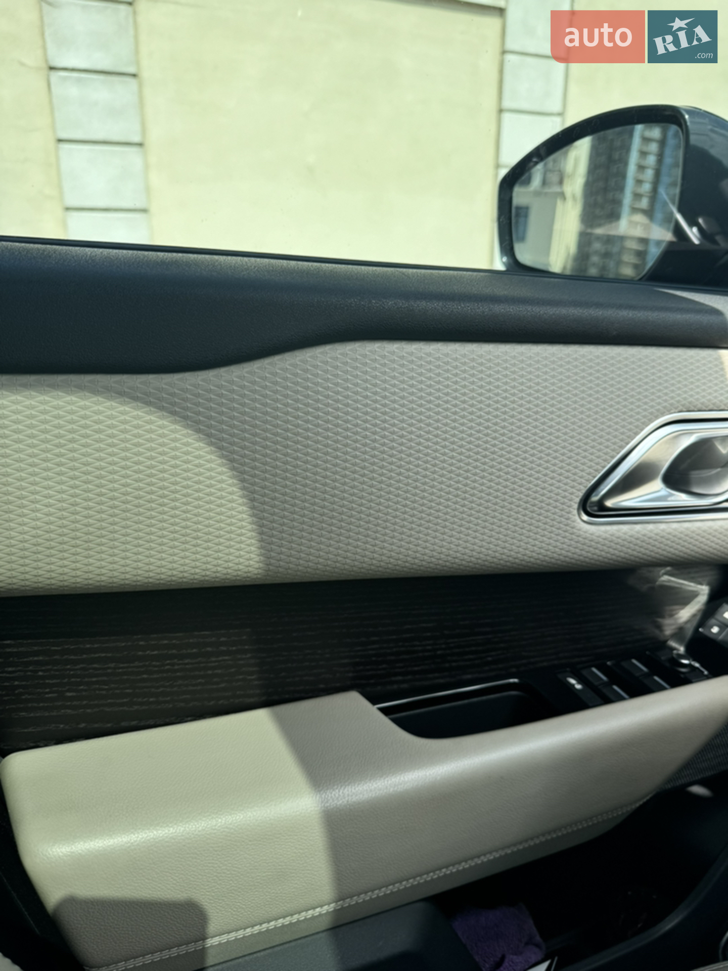 2018 Land Rover Range Rover Velar - мініатюра 23