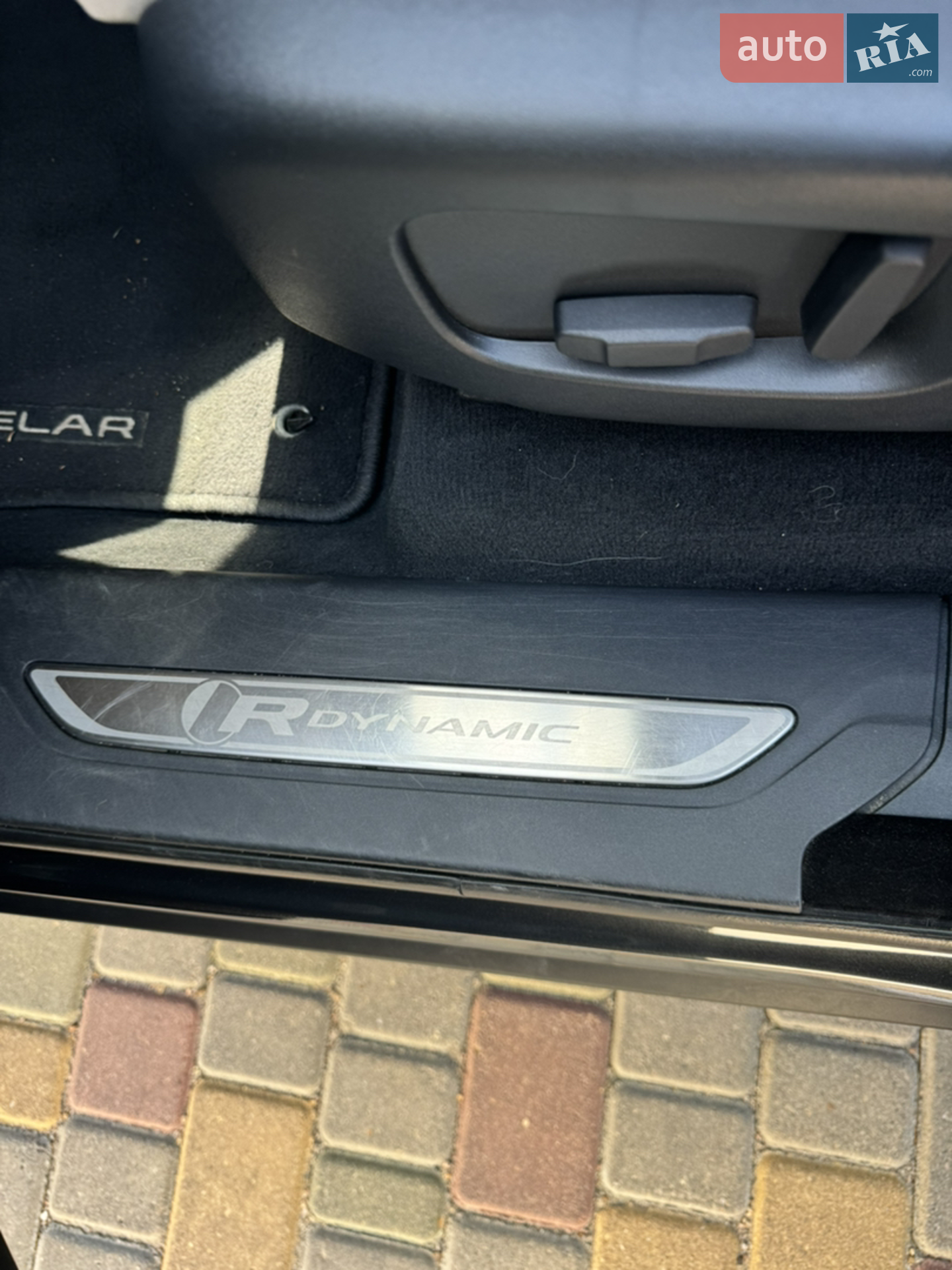 2018 Land Rover Range Rover Velar - мініатюра 24