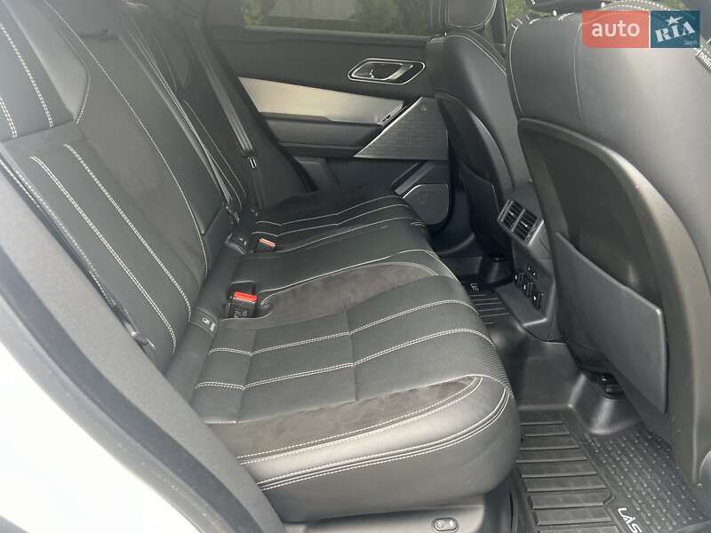 Позашляховик / Кросовер Land Rover Range Rover Velar 2018 в Володимирі