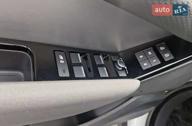 Позашляховик / Кросовер Land Rover Range Rover Velar 2022 в 