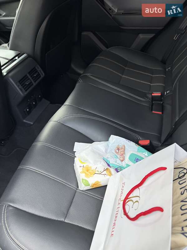 Внедорожник / Кроссовер Land Rover Range Rover Velar 2017 в Киеве фото 18 Внедорожник / Кроссовер Land Rover Range Rover Velar 2017 в Киеве