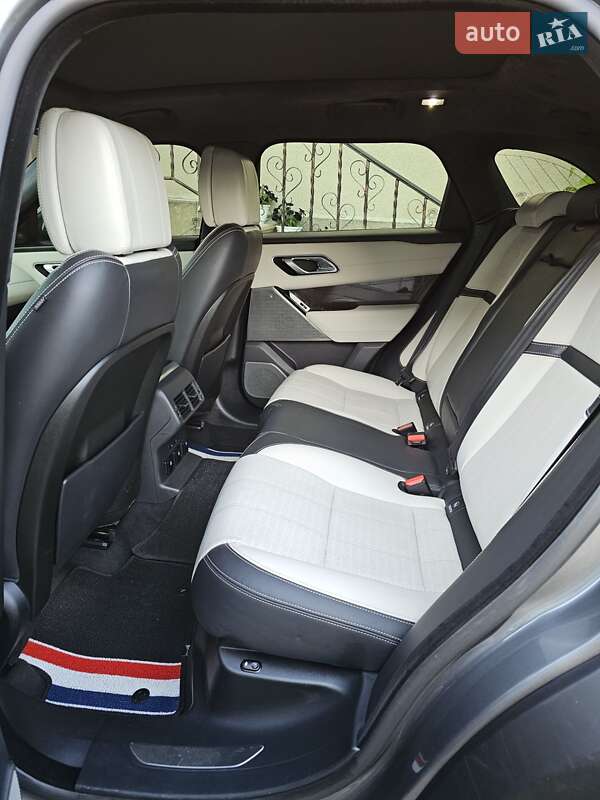Внедорожник / Кроссовер Land Rover Range Rover Velar 2017 в Остроге