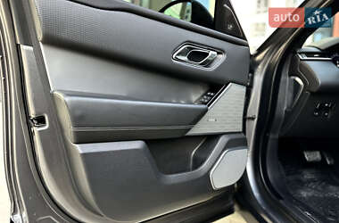 Внедорожник / Кроссовер Land Rover Range Rover Velar 2018 в 
