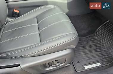 Внедорожник / Кроссовер Land Rover Range Rover Velar 2022 в 