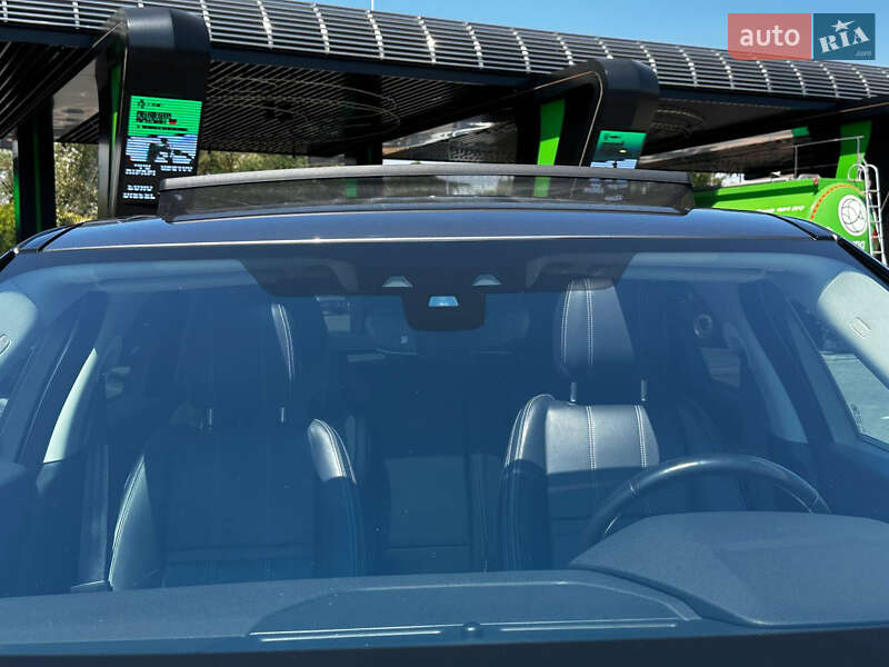 Внедорожник / Кроссовер Land Rover Range Rover Velar 2017 в Одессе фото 48 Внедорожник / Кроссовер Land Rover Range Rover Velar 2017 в Одессе