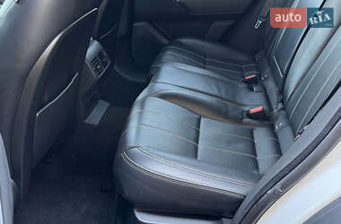 Внедорожник / Кроссовер Land Rover Range Rover Velar 2019 в 