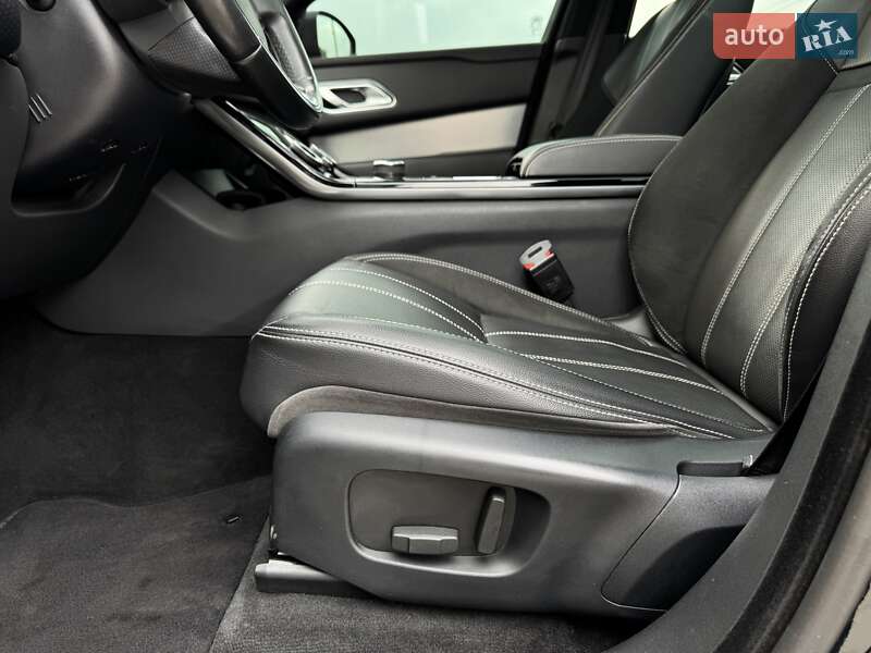 Позашляховик / Кросовер Land Rover Range Rover Velar 2017 в Стрию