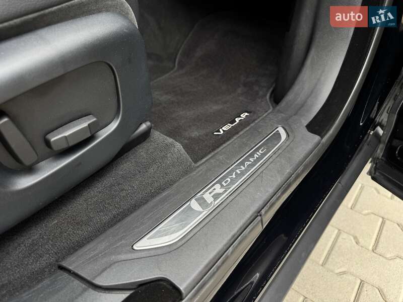 Позашляховик / Кросовер Land Rover Range Rover Velar 2017 в Стрию