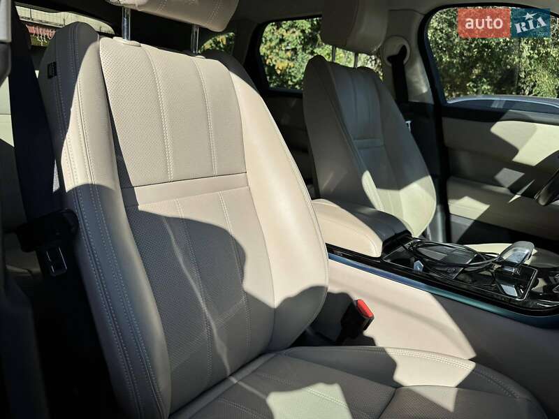 Позашляховик / Кросовер Land Rover Range Rover Velar 2020 в Києві