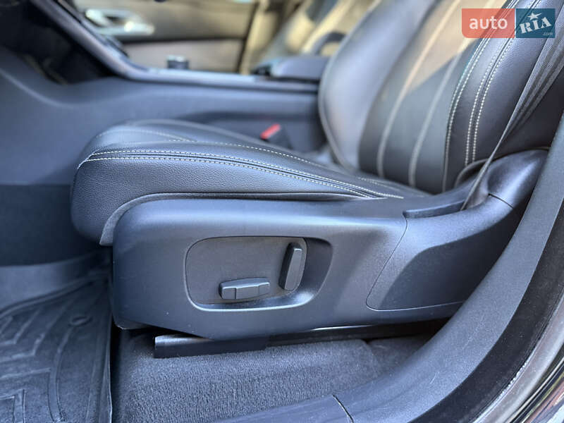 Внедорожник / Кроссовер Land Rover Range Rover Velar 2017 в Львове