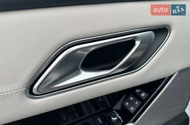 Внедорожник / Кроссовер Land Rover Range Rover Velar 2017 в 
