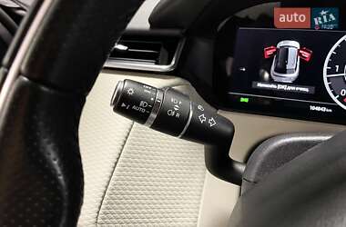 Внедорожник / Кроссовер Land Rover Range Rover Velar 2017 в 