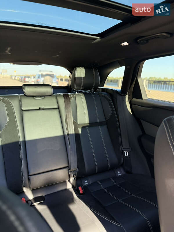 Позашляховик / Кросовер Land Rover Range Rover Velar 2017 в Києві