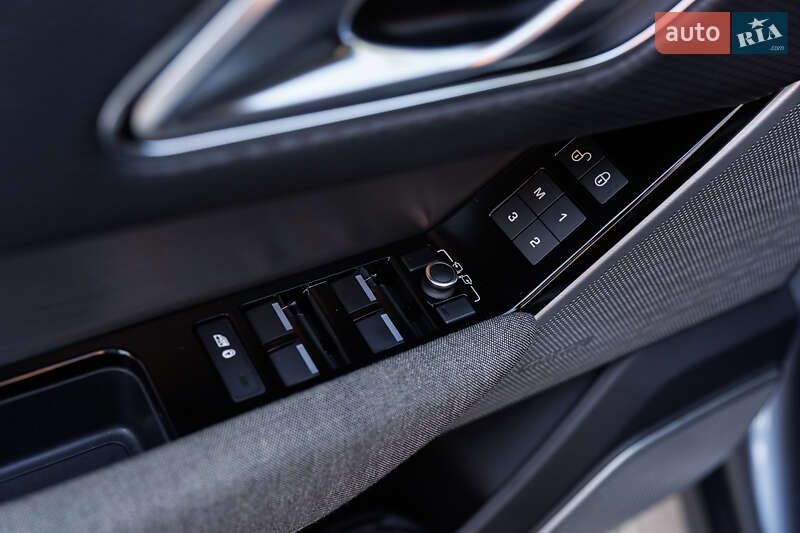 Позашляховик / Кросовер Land Rover Range Rover Velar 2019 в Чернівцях фото 55 Позашляховик / Кросовер Land Rover Range Rover Velar 2019 в Чернівцях