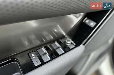 Внедорожник / Кроссовер Land Rover Range Rover Velar 2022 в 