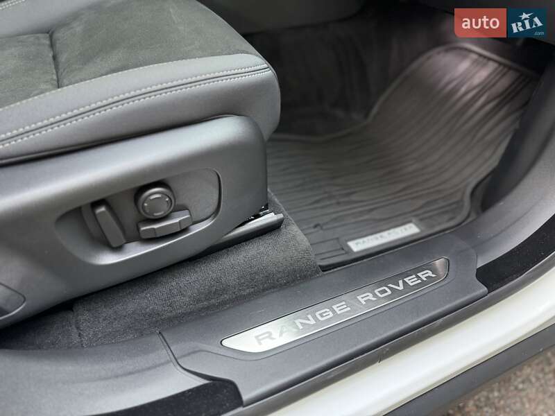 Внедорожник / Кроссовер Land Rover Range Rover Velar 2022 в Киеве