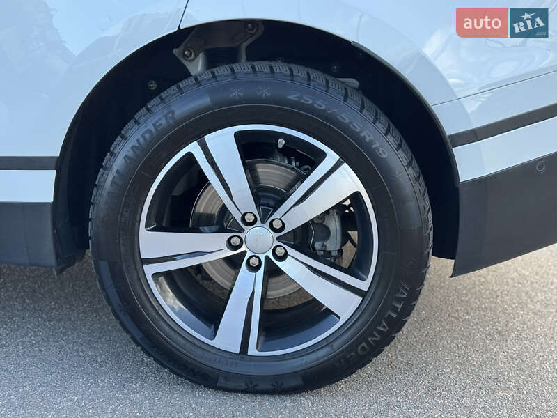 Внедорожник / Кроссовер Land Rover Range Rover Velar 2017 в Киеве фото 12 Внедорожник / Кроссовер Land Rover Range Rover Velar 2017 в Киеве