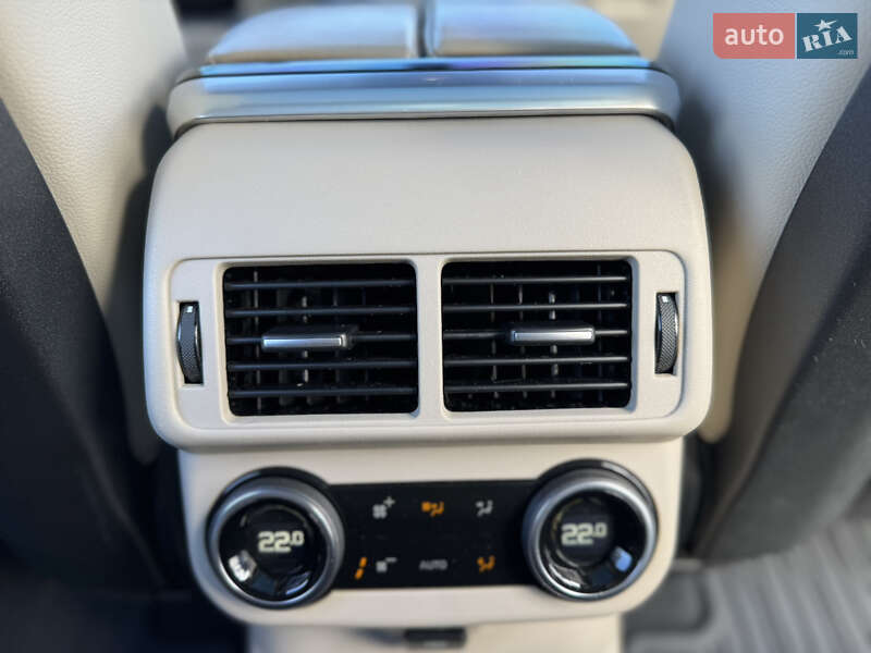 Внедорожник / Кроссовер Land Rover Range Rover Velar 2017 в Киеве фото 25 Внедорожник / Кроссовер Land Rover Range Rover Velar 2017 в Киеве