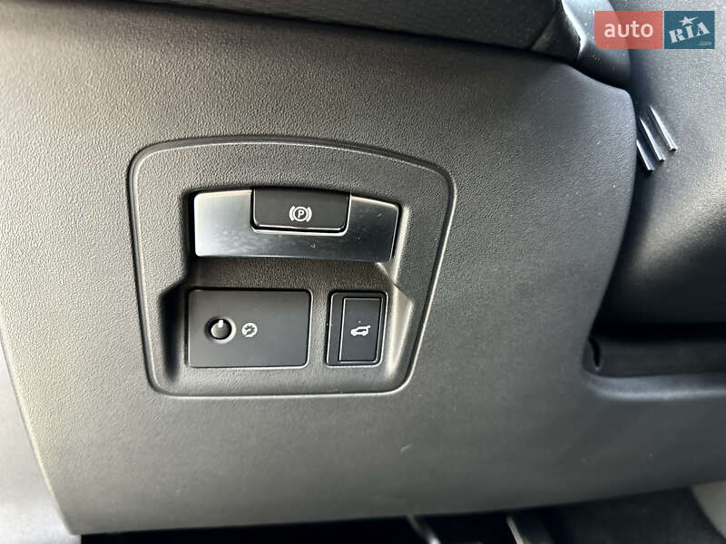 Позашляховик / Кросовер Land Rover Range Rover Velar 2018 в Івано-Франківську