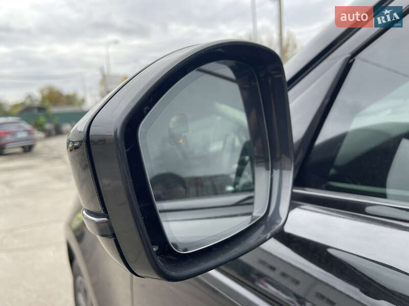 Позашляховик / Кросовер Land Rover Range Rover Velar 2017 в Києві фото 15 Позашляховик / Кросовер Land Rover Range Rover Velar 2017 в Києві