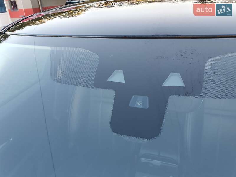 Позашляховик / Кросовер Land Rover Range Rover Velar 2017 в Києві