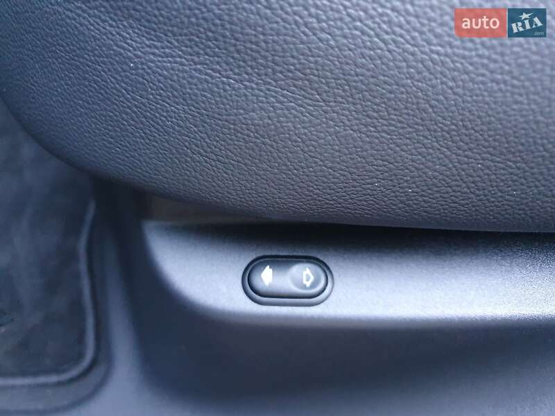 Позашляховик / Кросовер Land Rover Range Rover Velar 2017 в Києві