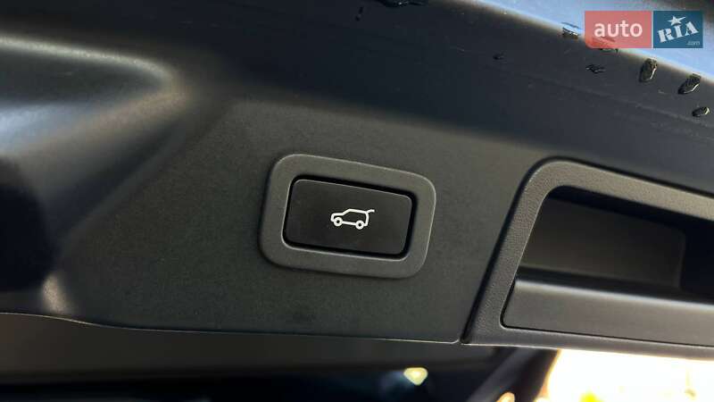 Внедорожник / Кроссовер Land Rover Range Rover Velar 2018 в Львове фото 42 Внедорожник / Кроссовер Land Rover Range Rover Velar 2018 в Львове