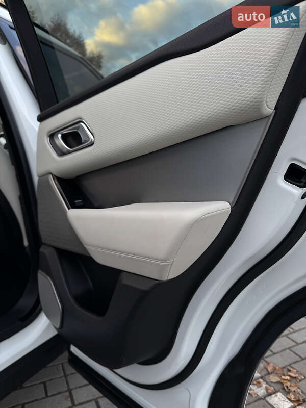 Позашляховик / Кросовер Land Rover Range Rover Velar 2019 в Коломиї