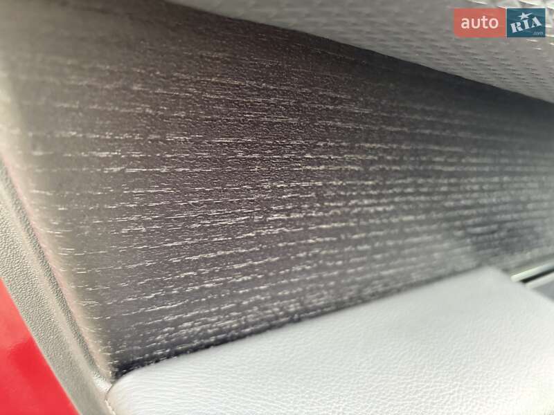 Позашляховик / Кросовер Land Rover Range Rover Velar 2018 в Києві