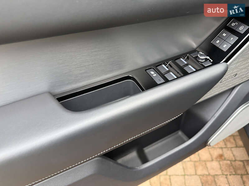 Внедорожник / Кроссовер Land Rover Range Rover Velar 2019 в Киеве фото 70 Внедорожник / Кроссовер Land Rover Range Rover Velar 2019 в Киеве