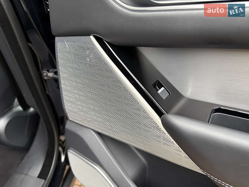 Внедорожник / Кроссовер Land Rover Range Rover Velar 2019 в Киеве фото 110 Внедорожник / Кроссовер Land Rover Range Rover Velar 2019 в Киеве