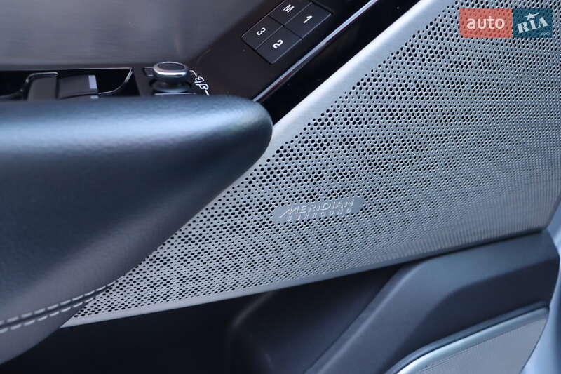 Позашляховик / Кросовер Land Rover Range Rover Velar 2018 в Львові