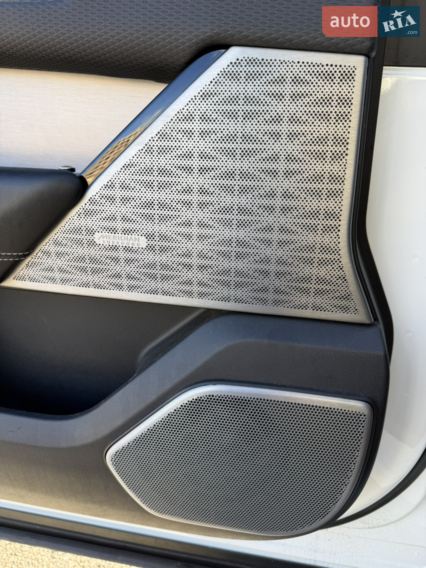 2018 Land Rover Range Rover Velar - мініатюра 25