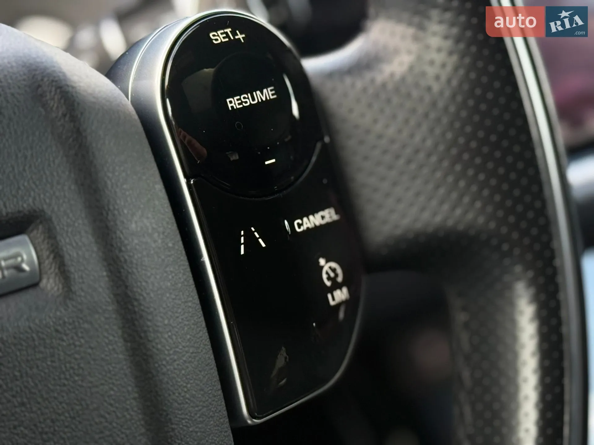 2017 Land Rover Range Rover Velar - мініатюра 46